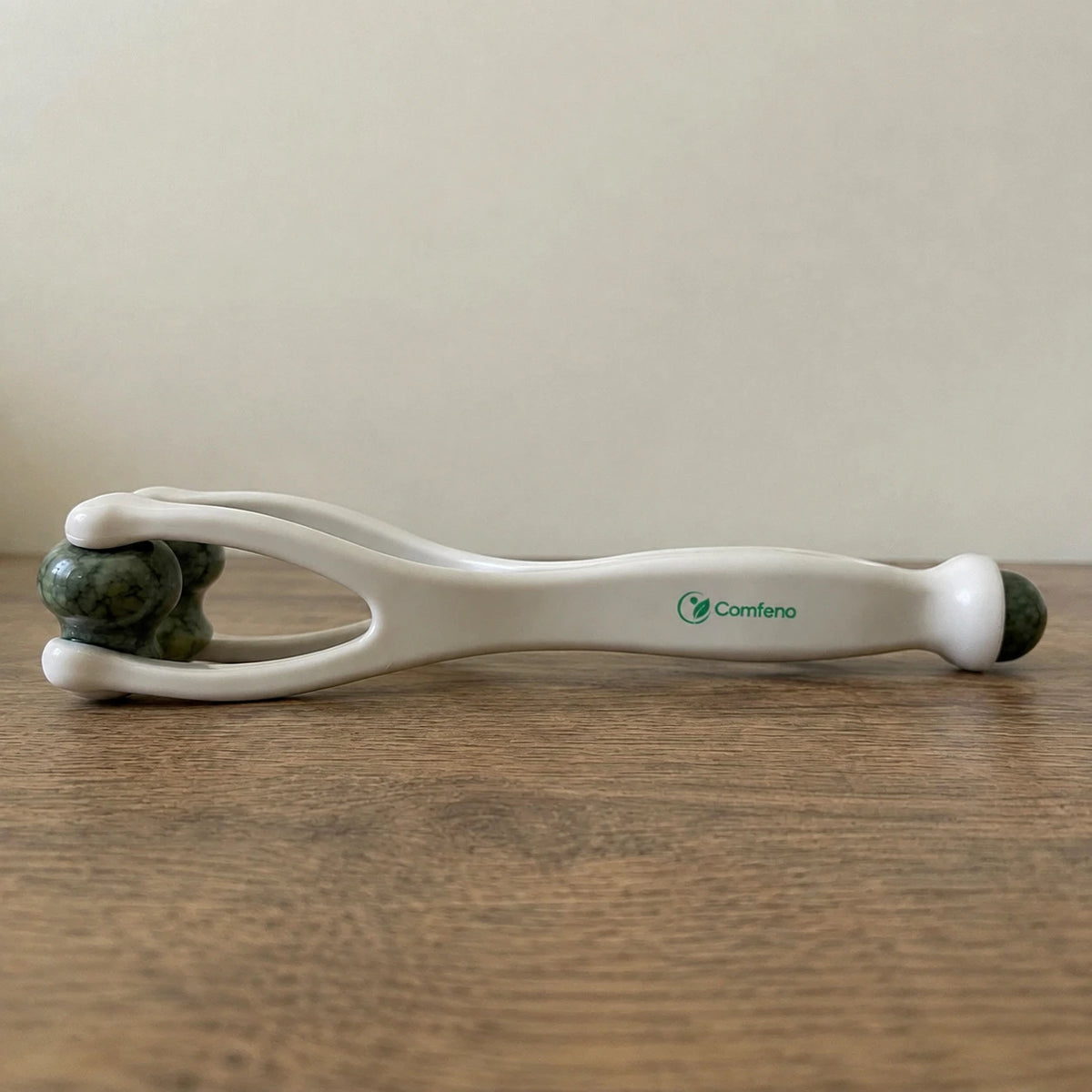 2-in-1 Jade Roller Finger Massager